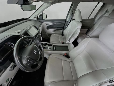 Used 2022 Honda Ridgeline RTL image 11