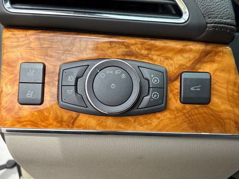Used 2012 Lincoln MKX FWD image 28