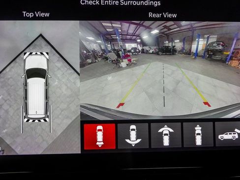 Used 2022 Jeep Grand Wagoneer Series II w/ Convenience Group III image 30