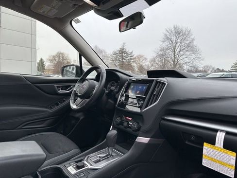 Used 2023 Subaru Forester Premium AWD/4WD image 18