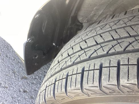 Used 2025 Toyota Corolla SE w/ SE Package image 6