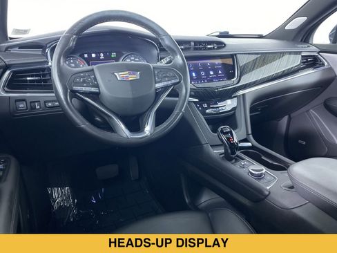 Certified 2022 Cadillac XT6 Premium Luxury w/ Technology Package AWD/4WD image 2