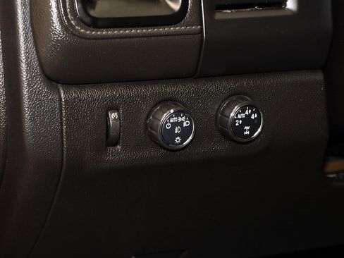 Used 2016 GMC Canyon SLT w/ Driver Alert Package image 26