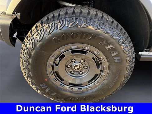 New 2025 Ford Bronco Badlands w/ Sasquatch Package image 9