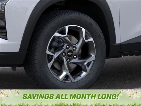 New 2026 Chevrolet Trax LT w/ Driver Confidence Package FWD image 9