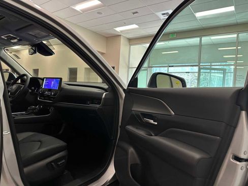 New 2026 Toyota Grand Highlander XLE AWD/4WD image 28