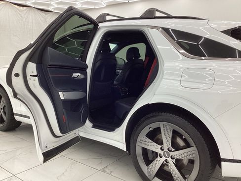 Used 2023 Genesis GV70 2.5T w/ Sport Prestige Package AWD/4WD image 25