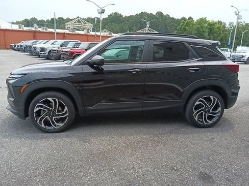 Used 2024 Chevrolet TrailBlazer RS AWD/4WD image 11