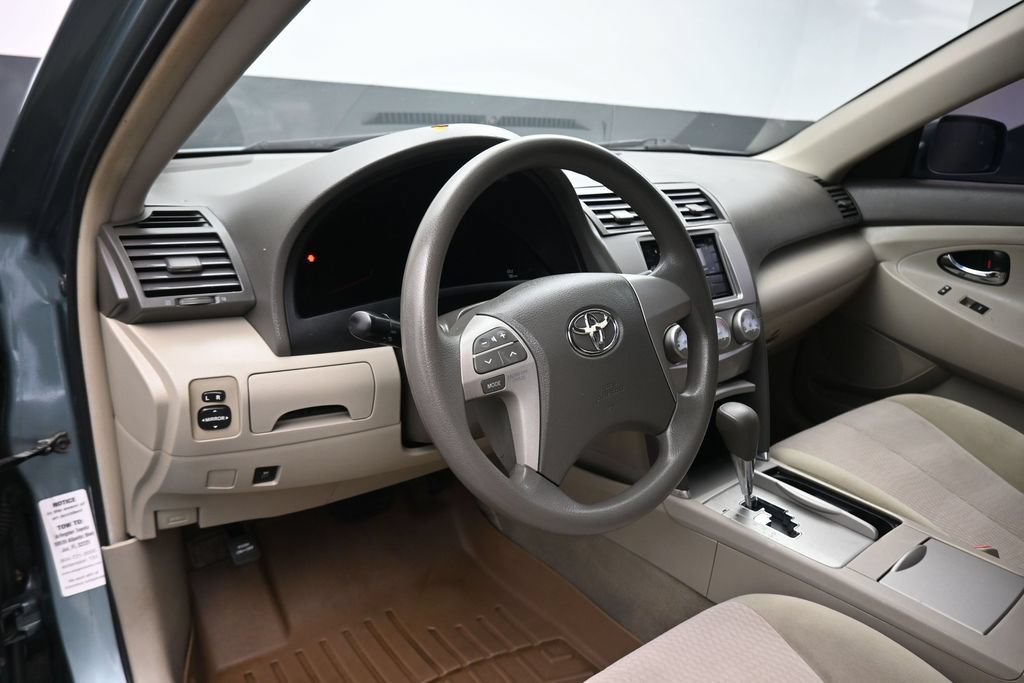 Used 2011 Toyota Camry LE w/ LE Extra-Value Pkg FWD image 13