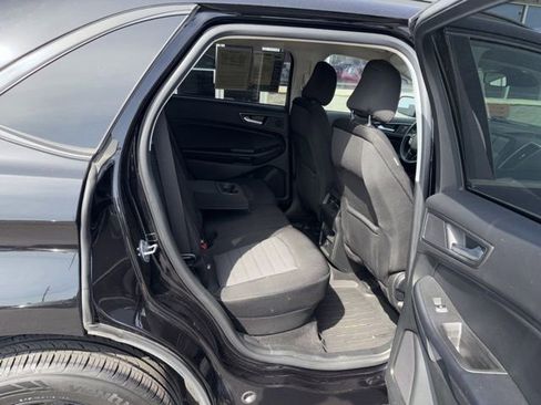 Used 2023 Ford Edge SE w/ Black Appearance Package AWD/4WD image 10