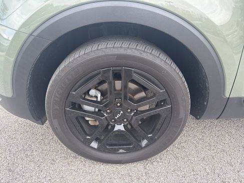 Used 2024 Kia Telluride EX X-Line image 9