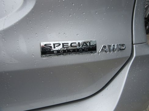 Used 2020 Nissan Rogue S w/ Special Edition Package AWD/4WD image 9