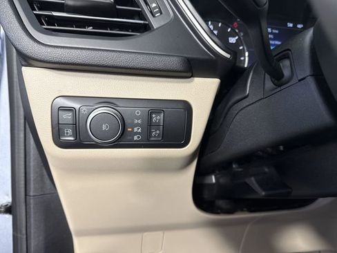 Used 2022 Ford Escape SEL image 14