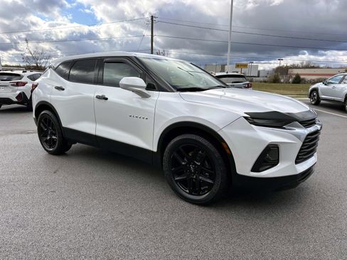 Used 2020 Chevrolet Blazer LT image 2