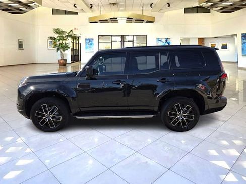 Used 2026 Lexus GX 550 w/ Accessory Package (2T) AWD/4WD image 4