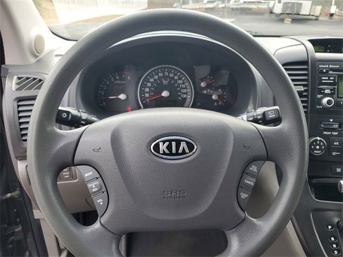 Used 2012 Kia Sedona LX w/ PWR Pkg image 28