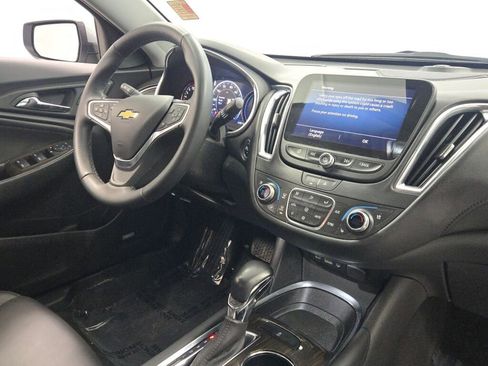 Used 2023 Chevrolet Malibu LT FWD image 9