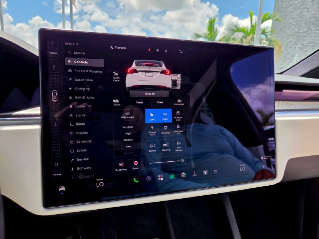 Used 2022 Tesla Model X Plaid AWD/4WD image 31