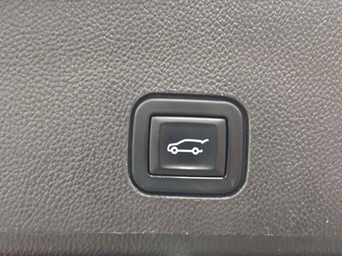Used 2012 Cadillac SRX Luxury FWD image 7