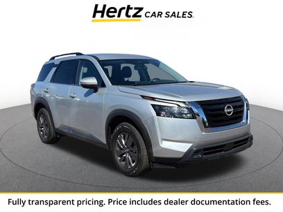 Used 2025 Nissan Pathfinder SV