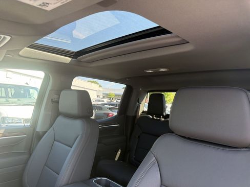 New 2026 GMC Sierra 1500 Elevation w/ Elevation Premium Package AWD/4WD image 17