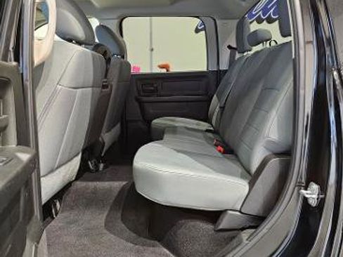 Used 2019 RAM 1500 Express w/ Express Value Package image 29