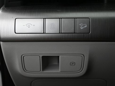 Certified 2024 Hyundai Kona SEL FWD image 12
