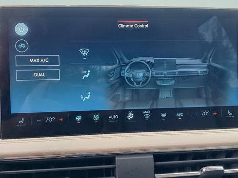 Used 2023 Lincoln Corsair FWD w/ Equipment Group 101A image 16