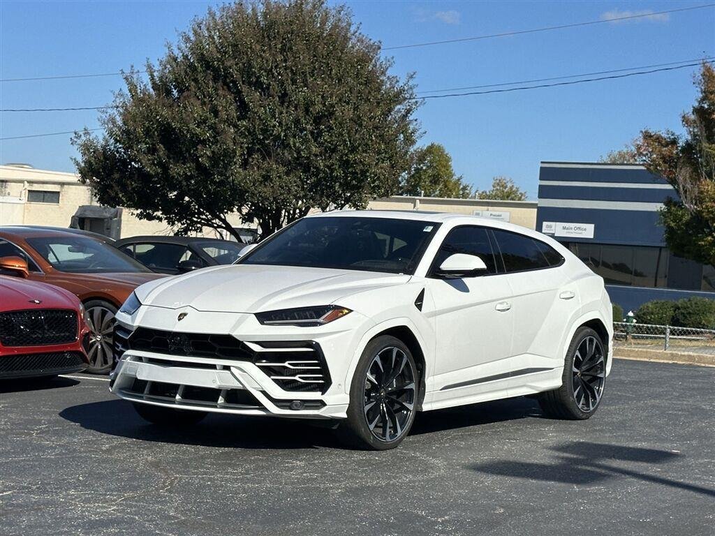Used 2021 Lamborghini Urus AWD/4WD image 1