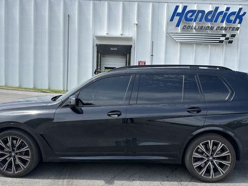 Used 2022 BMW X7 M50i AWD/4WD image 7