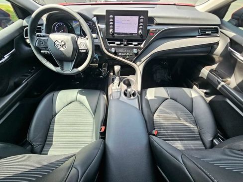 Used 2024 Toyota Camry SE FWD image 28