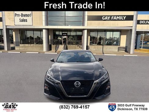 Used 2022 Nissan Altima 2.5 SR FWD image 2
