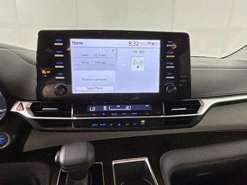 Used 2021 Toyota Sienna LE FWD image 24