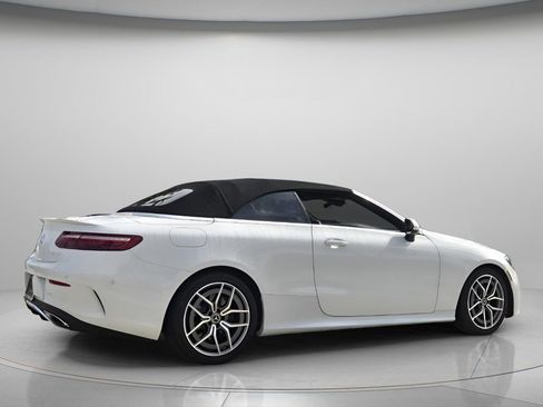 Used 2023 Mercedes-Benz E 450 Cabriolet image 7