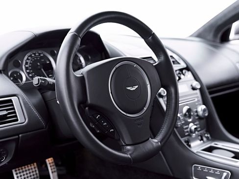 Used 2014 Aston Martin DB9 Coupe RWD image 54