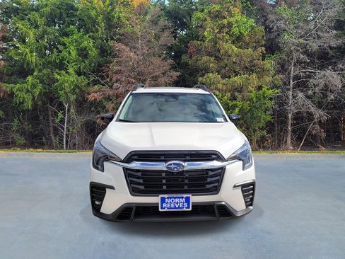 New 2026 Subaru Ascent Limited image 2
