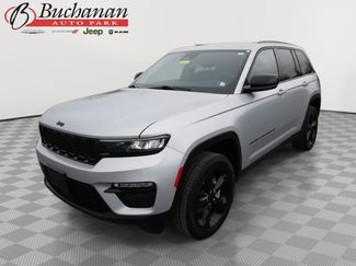 Used 2024 Jeep Grand Cherokee Limited w/ Black Appearance Package video 1