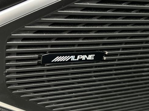 Used 2023 Jeep Wagoneer L 4WD w/ Rear Seat Video Group 1 image 33