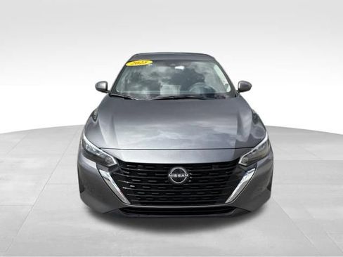 Used 2025 Nissan Sentra SV FWD image 7