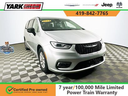 Certified 2024 Chrysler Pacifica Touring-L