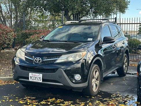 Used 2013 Toyota RAV4 XLE image 2