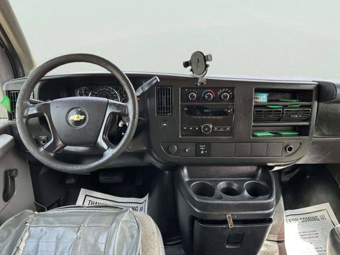 Used 2012 Chevrolet Express 3500 Extended RWD image 18