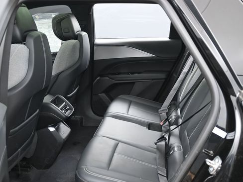 Used 2024 Cadillac Lyriq Tech image 34