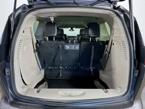 Used 2021 Chrysler Voyager Lxi FWD image 21