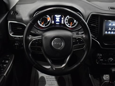 Used 2019 Jeep Cherokee Latitude Plus w/ Cold Weather Group image 14