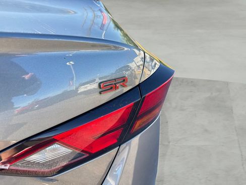 Used 2023 Nissan Altima 2.5 SR FWD image 7