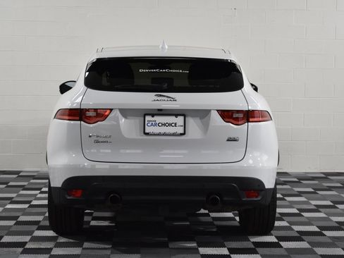 Used 2018 Jaguar F-PACE Premium image 4