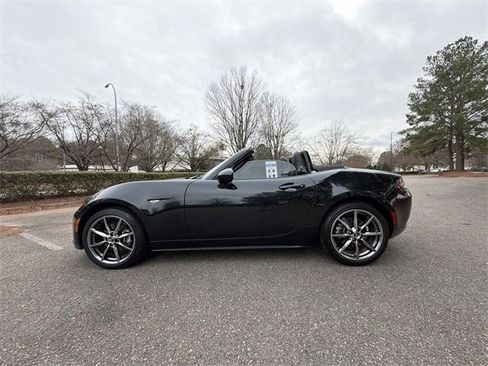 Used 2022 MAZDA MX-5 Miata Grand Touring image 22