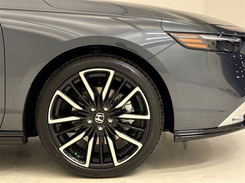 New 2025 Honda Accord Touring image 6