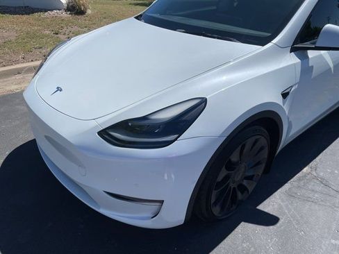 Used 2021 Tesla Model Y Performance AWD/4WD image 22